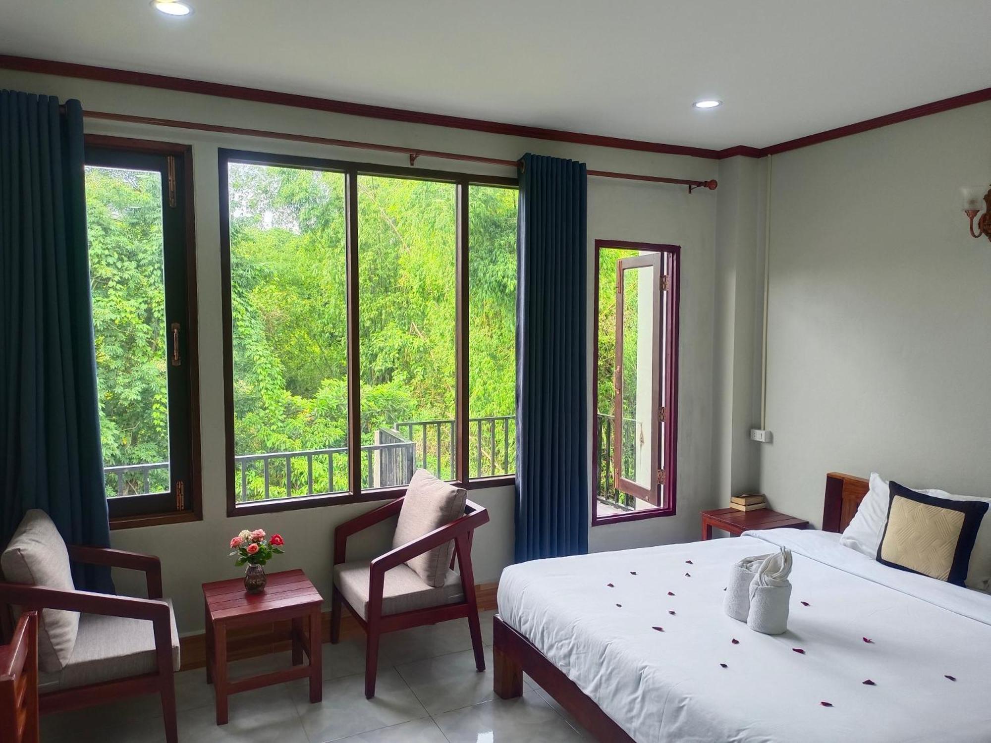 Dok Champa Resort Vang Vieng Buitenkant foto