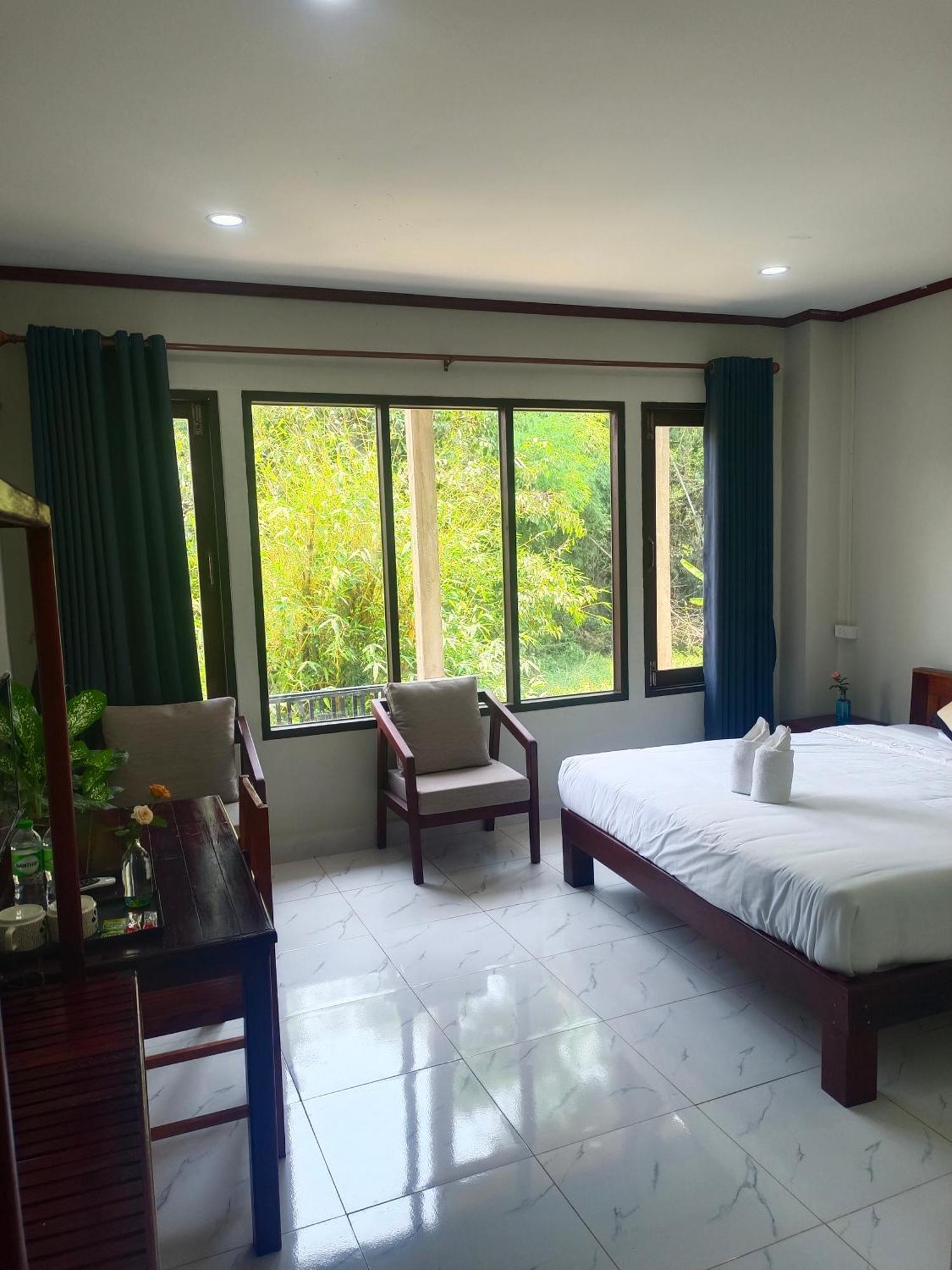Dok Champa Resort Vang Vieng Buitenkant foto